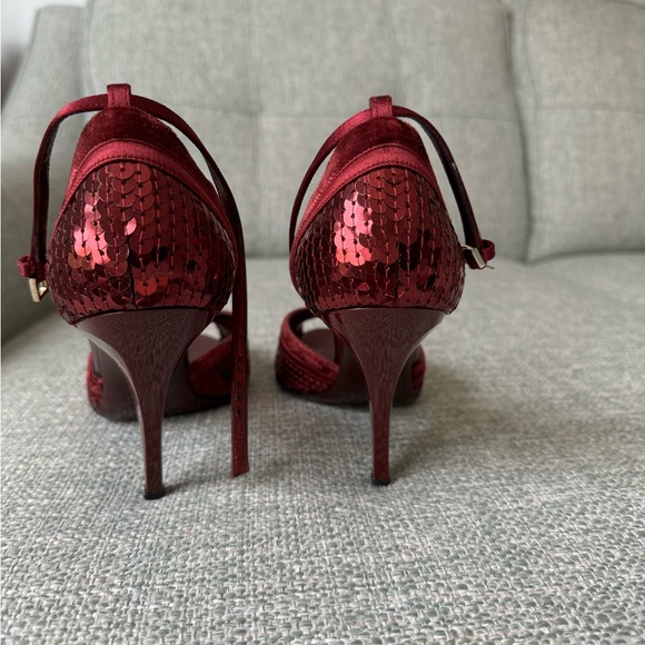 Gucci sequin, velvet and silk heeled sandals. Size 6 1/2. - Picture 6 of 11